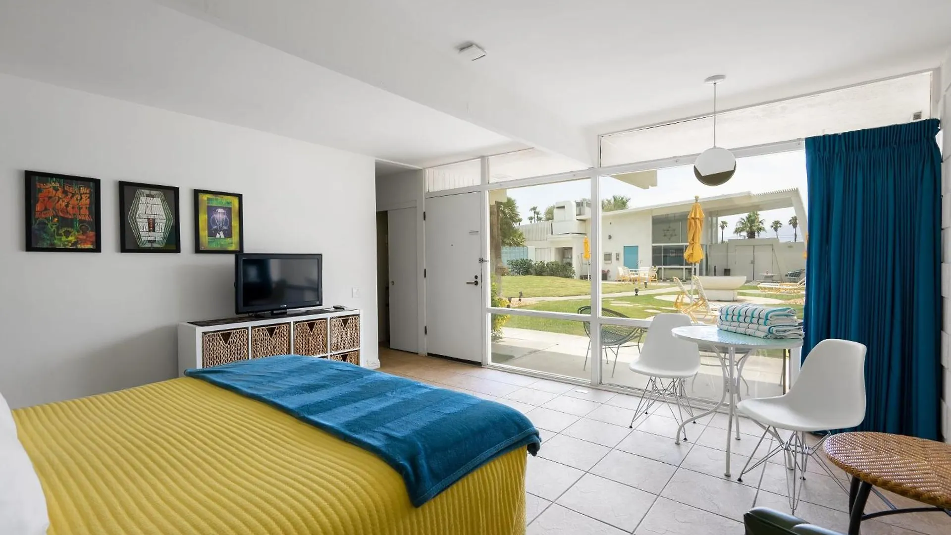 The Monkey Tree Hotel Buyout By Avantstay Entire Hotel Buyout Funky Rooms W Modern Amenities بالم سبرينغس