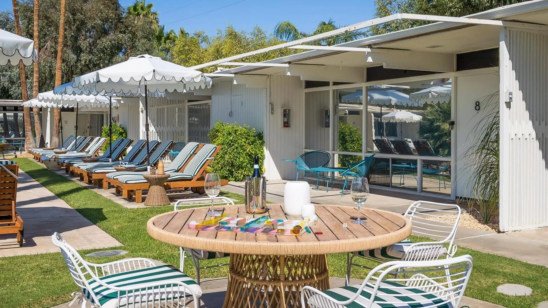 The Monkey Tree Hotel Buyout By Avantstay Entire Hotel Buyout Funky Rooms W Modern Amenities بالم سبرينغس