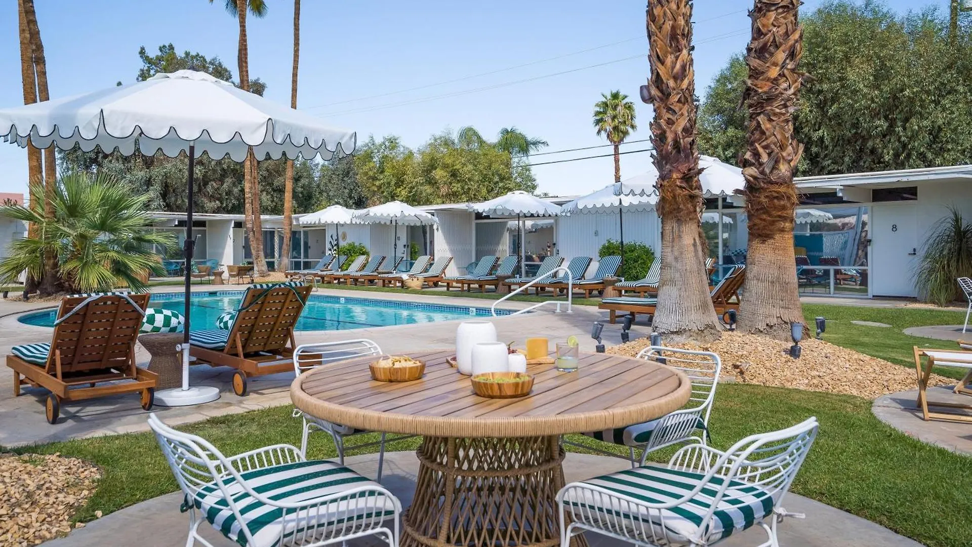 The Monkey Tree Hotel Buyout By Avantstay Entire Hotel Buyout Funky Rooms W Modern Amenities بالم سبرينغس