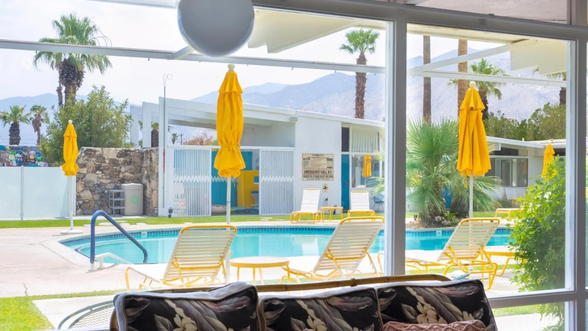 The Monkey Tree Hotel Buyout By Avantstay Entire Hotel Buyout Funky Rooms W Modern Amenities بالم سبرينغس الولايات المتحدة الأمريكية